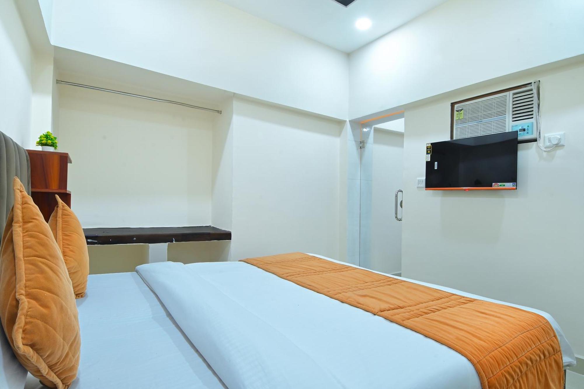Chowdhry Tourist Lodge - New Delhi Railway Station - 2 Minutes Walk Eksteriør billede